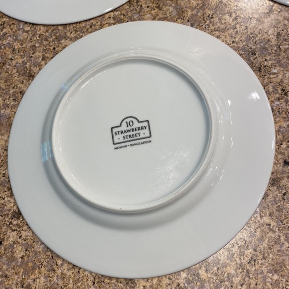 4 Christmas Song Assorted Plates 10 Strawberry Street Holiday - Picture 12 of 16